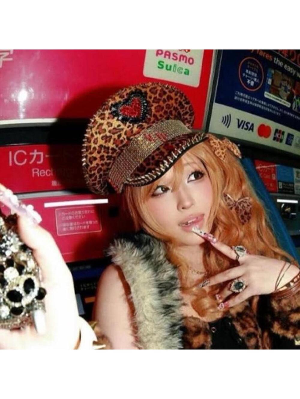 Gyaru Gyal Women's Black and Multi Hat